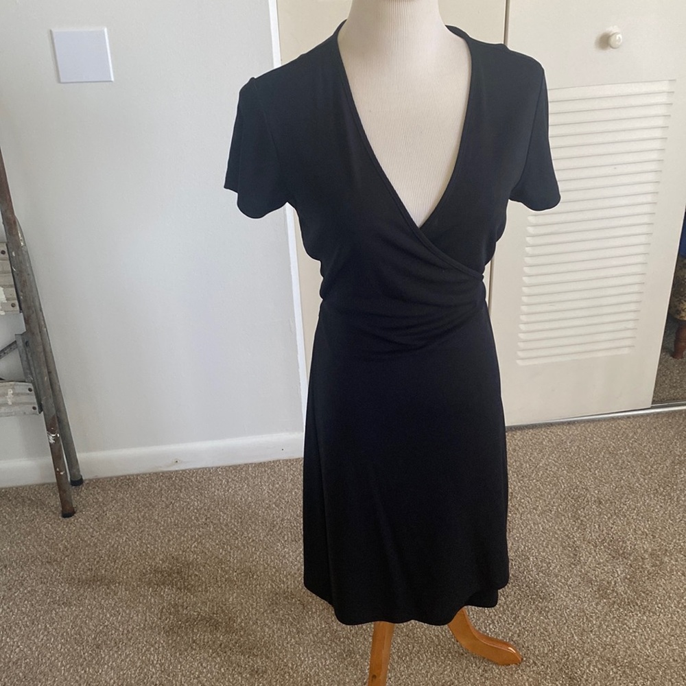 THE LIMITED BLACK WRAP AROUND DRESS SIZE MED